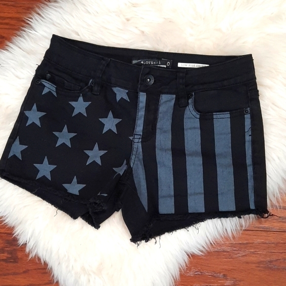 Lovesick Pants - Lovesick Black Cutoff Shorts